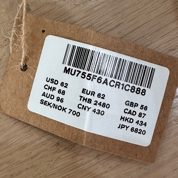 Brandy Melville cream canvas messenger bag NWT - Picture 2 of 11